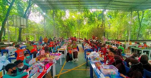 Foto: Market Tenun Mas Gianyar Tumpah Ruah, Sorot Aksen Warna Warni