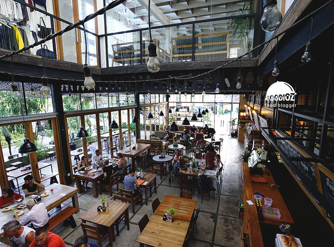 Viral! Ida Sri Panembahan Ubud Protes Keras Gegara Musik Restoran Living Stone