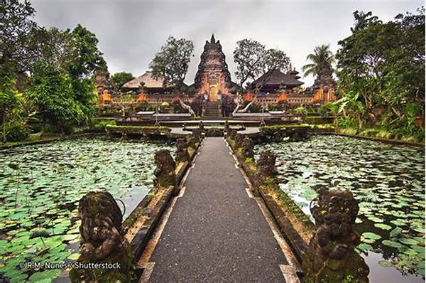 Warisan Religi! Pura Taman Saraswati Ubud, Keindahan Arsitektur Pura Yang Dibangun Atas Permintaan Pangeran Ubud!
