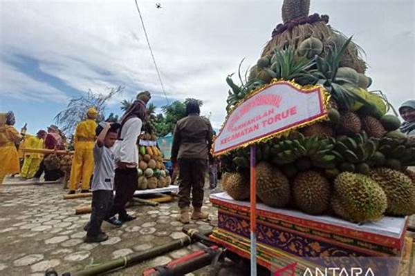 Kecintaan! Komang Doni Bawa Misi Bantu Petani Durian Lokal, Lestarikan Budaya Pertanian!