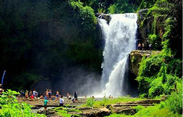 Lifestyle Keluarga! Jelajahi Air Terjun Tegenungan Gianyar, Destinasi Populer Akhir Pekan!
