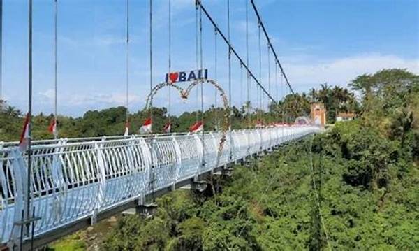 Viral! Jembatan Kaca Di Gianyar Tawarkan Sensasi Wisata Ekstrim Dan Instagenic!